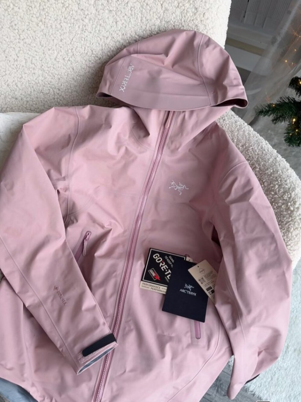 Arcteryx Beta Series Beta LT JacketHooded Hardshell Jacket, Size M